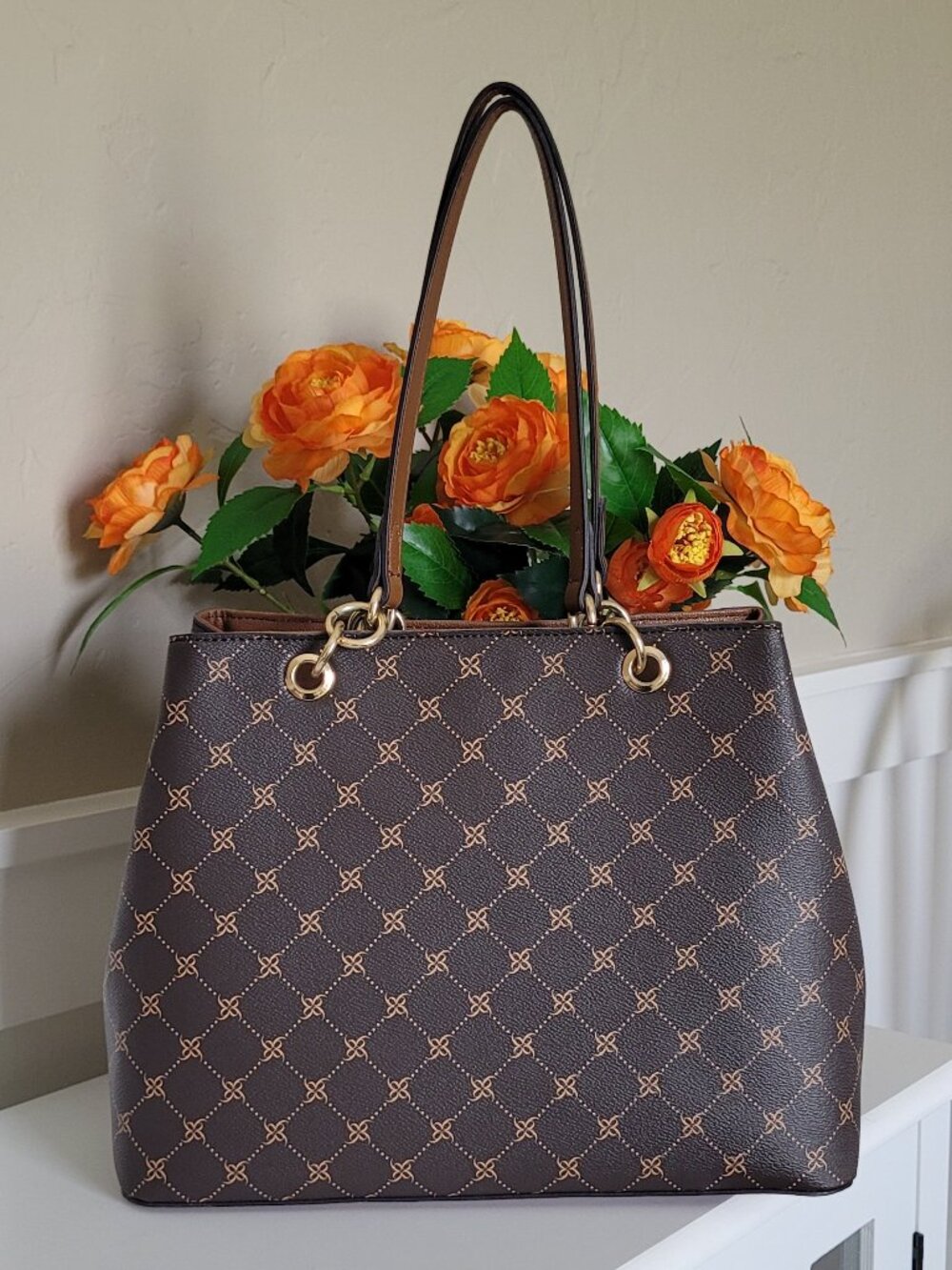 Nine West Basil Jet Set Shoulder Bag - Picture 2 of 6